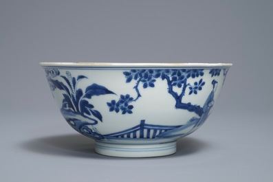 Un bol en porcelaine de Chine bleu et blanc figurant les 'Soeurs Cao', marque de Chenghua, Kangxi