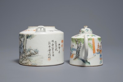 Twee Chinese famille rose en qianjiang cai theepotten, 19/20e eeuw