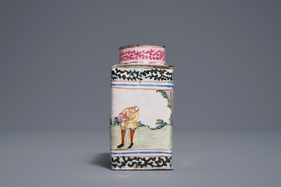 Een Chinese Canton email theebus met deksel, Qianlong