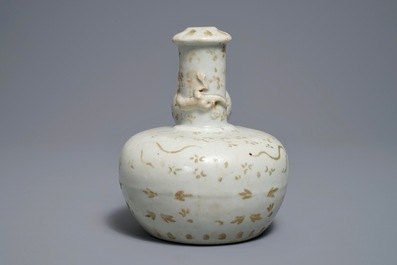 Un kendi en porcelaine de Chine dit 'de Swatow', Ming