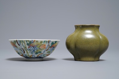 A Chinese 'teadust' vase and a doucai bowl, Yongzheng and Qianlong mark, 18th and 20th C.