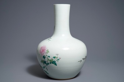 A Chinese famille rose tianqiu ping vase with birds, Qianlong mark, 19th C.