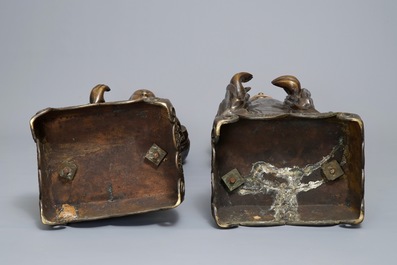 A pair of large Chinese bronze nodding-head figures for the Vietnamese market, 19th C.