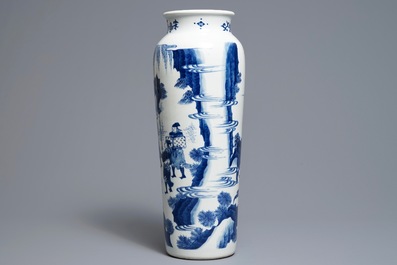 Un vase en porcelaine de Chine bleu et blanc de style Transition, 19/20&egrave;me