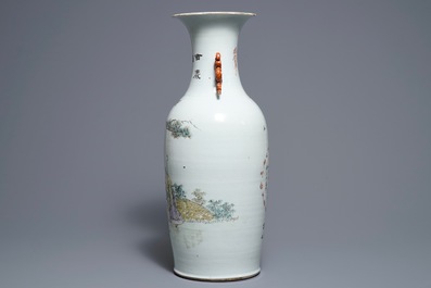 A Chinese qianjiang cai vase with figures in a landscape, 19/20th C.