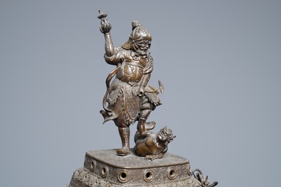 A large Japanese bronze incense burner on stand, Edo or Meiji, 19th C.