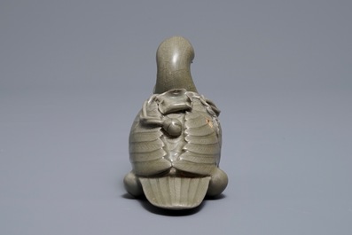 A Korean celadon-glazed duck-shaped water dropper, 19/20th C.