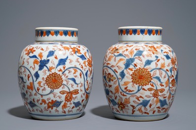 A pair of Chinese Imari style ginger jars and covers, Kangxi
