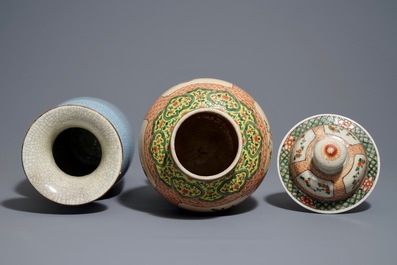 Two Chinese Nanking crackle-glazed vases, 19th C.