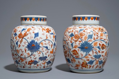 A pair of Chinese Imari style ginger jars and covers, Kangxi