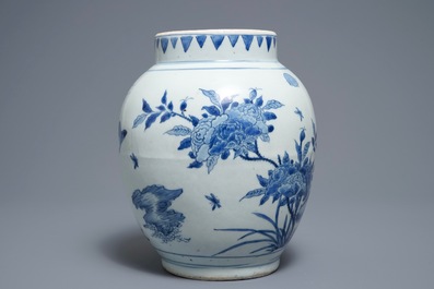 A Chinese blue and white jar with birds and flowers, Transitional period
