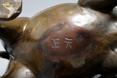 Een Chinese bronzen groep met jongens en buffels, 19e eeuw