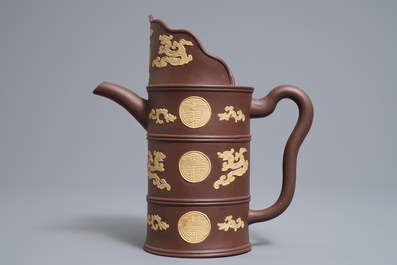 Een Chinese Yixing steengoed Duomuhu kan in Tibetaanse stijl, Kangxi