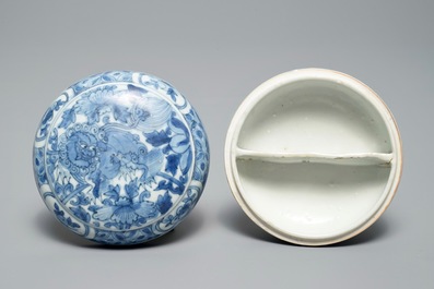 A Chinese blue and white 'Buddhist lion' box and cover, Wanli