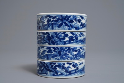 A Chinese blue and white cylindrical three-tier box, 19th C.