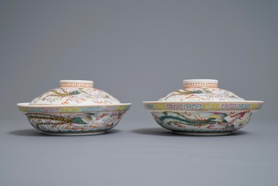 A pair of Chinese famille rose bowls and covers, Jiangxi Ciye Gongsi mark, Republic, 1st half 20th C.