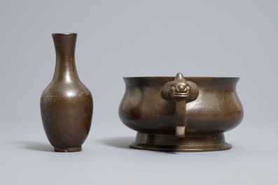A Chinese silver-inlaid bronze incense burner and a vase, Shishou mark, 19th C.