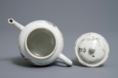 Une petite th&eacute;i&egrave;re couverte en porcelaine de Chine grisaille, Qianlong