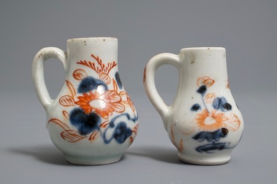 A pair of Japanese Imari miniature jugs, Edo, 18th C.