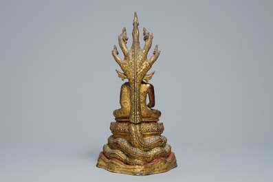 Une figure de Bouddha en bronze laqu&eacute;, dor&eacute; et incrust&eacute;, Birmanie, 19&egrave;me
