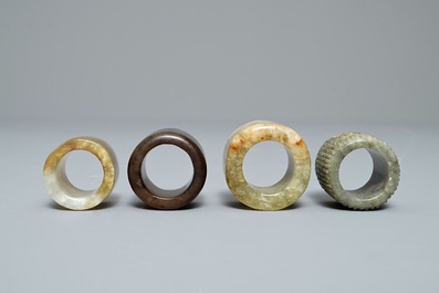 Four Chinese jade archer's rings, 19/20th C.