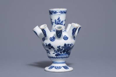 A Dutch Delft blue and white tulip vase, last quarter 17th C.