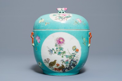 A Chinese famille rose '9 peaches' dish and a turquoise ground bowl and cover, Qianlong mark, 19/20th C.