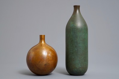 Deux vases en bronze, Japon, Showa, 20&egrave;me