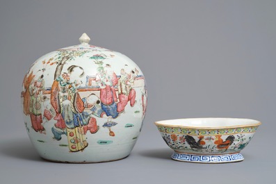 Un plat, un pot couvert et un bol sur piedouche en porcelaine de Chine famille rose, 19&egrave;me
