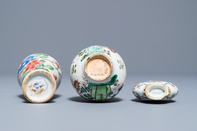 Two Chinese famille rose and verte vases and a snuff bottle, Kangxi/Yongzheng