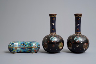 A pair of Chinese cloisonn&eacute; bottle vases and an ingot-shaped box and cover, 19/20th C.