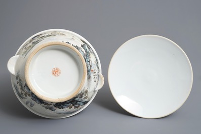 A Chinese qianjiang cai tureen and cover, 20th C.