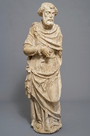 Un mod&egrave;le de Saint Pierre debout en pierre sculpt&eacute;e, prob. France, 16&egrave;me