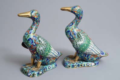 A pair of Chinese cloisonn&eacute; models of ducks, 19/20th C.