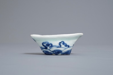 Een Chinese blauwwitte &lsquo;Hansje in de kelder&rsquo; kop, Transitie periode
