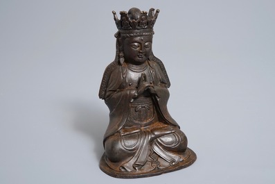 A Chinese bronze model of Guanyin, 19th C.