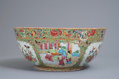 A large Chinese Canton famille rose 'mandarin' bowl, 19th C.
