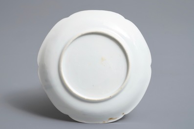 Une tasse et soucoupe en porcelaine de Chine famille rose &agrave; d&eacute;cor d'un guerrier sur &eacute;l&eacute;phant, Yongzheng