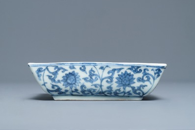 A rectangular Chinese blue and white dish with a phoenix among lotus scrolls, Wanli mark, 19/20th C.