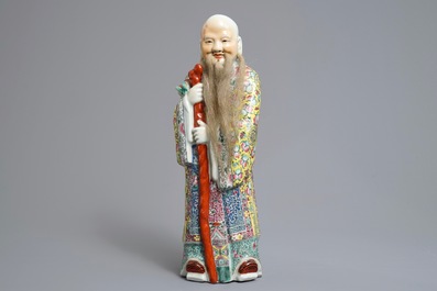 Deux figures de Li Tieguai et de Shoulao en porcelaine de Chine famille rose, 19/20&egrave;me