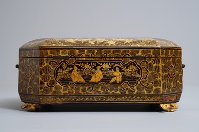 A massive Chinese Canton export lacquer tray and a sewing box, 18/19th C.