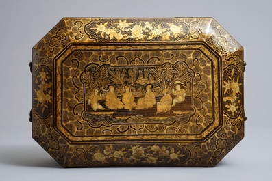 A massive Chinese Canton export lacquer tray and a sewing box, 18/19th C.