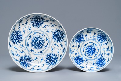 A Chinese blue and white 'lotus' plate, a bowl and a cup and saucer, Guangxu mark, 19/20th C.