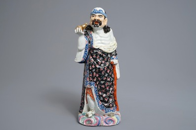 Two Chinese famille rose figures of Li Tieguai and Shou Lao, 19/20th C.