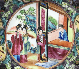 Twee Chinese famille rose schotels, een blauwwitte cachepot en negen Canton schotels, 19e eeuw