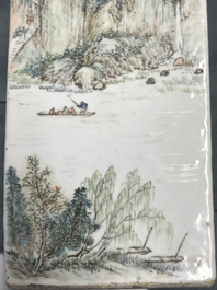 Een vierkante Chinese qianjiang cai vaas met landschapsdecor, Wang Youtang, vroeg 20e eeuw