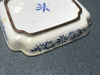 Vier Chinese Canton email schoteltjes met paarden, 18/19e eeuw