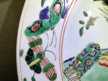 A Chinese famille verte plate with a lady and her cat, Kangxi
