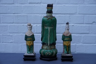 Drie Chinese figuren met sancai-glazuur, Ming