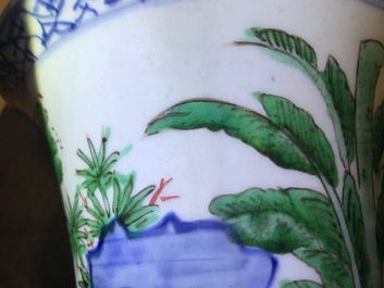Un vase de forme gu en porcelaine de Chine wucai, Shunzhi, &eacute;poque Transition